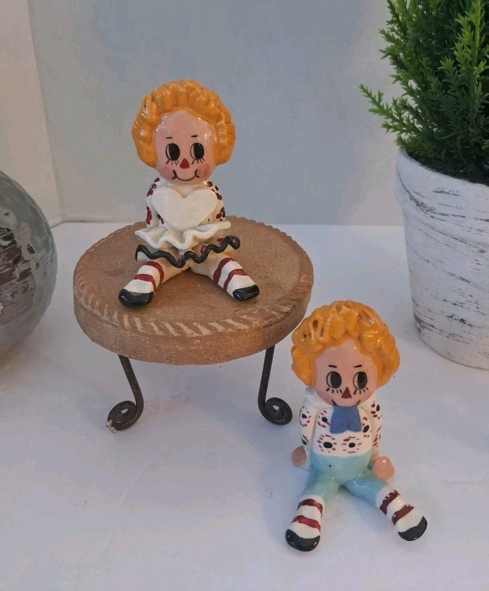 Vintage Ceramic Raggedy Ann and Andy Shelf Sitter Figurines Flawless Pair